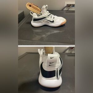 Women Nike Hyper-set Volleyball Shoes- 9.5